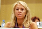 Silvina Garcia Larraburu : 