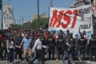  La izquierda march contra los requisitos educativos para los planes