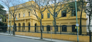 Inslito: El gobierno de la Ciudad quiere cerrar el Profesorado en Letras 