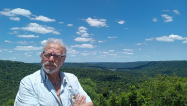 �PODR� LA POES�A ENGENDRAR UN NUEVO HUMANISMO? Por Leopoldo Castilla (Salta)