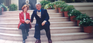 CON LA GRAN NOVELISTA ESPA�OLA JULIA NAVARRO: �LA PALABRA ILEGAL ES UNA COSA QUE ME SUBLEVA�. POR SEBASTI�N JORGI